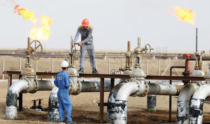 Giá xăng dầu hôm nay 26/12: Loại tăng giá, oại lao dốc - 1