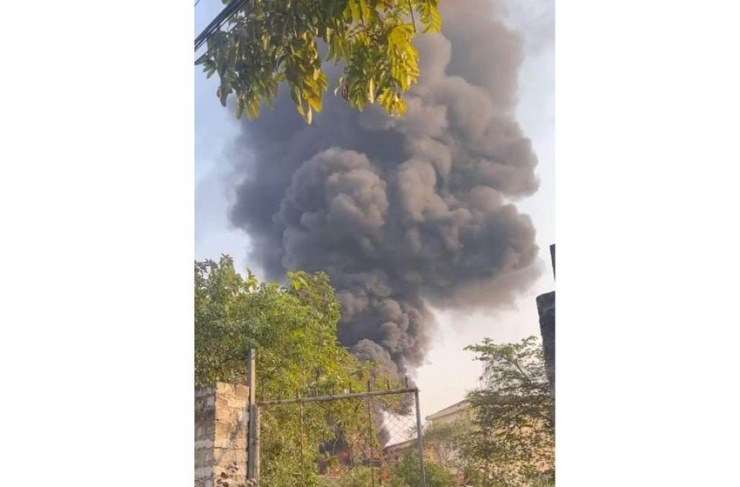 Hải Dương: Cháy ở trụ sở công an huyện, cả trăm xe máy bị thiêu rụi - 1