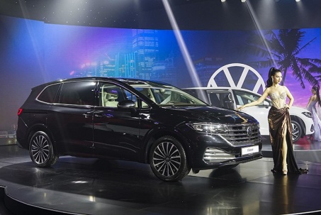 Volkswagen Viloran xe MPV nhập khẩu ra mắt thị trường Việt, giá bán từ 2 tỷ đồng