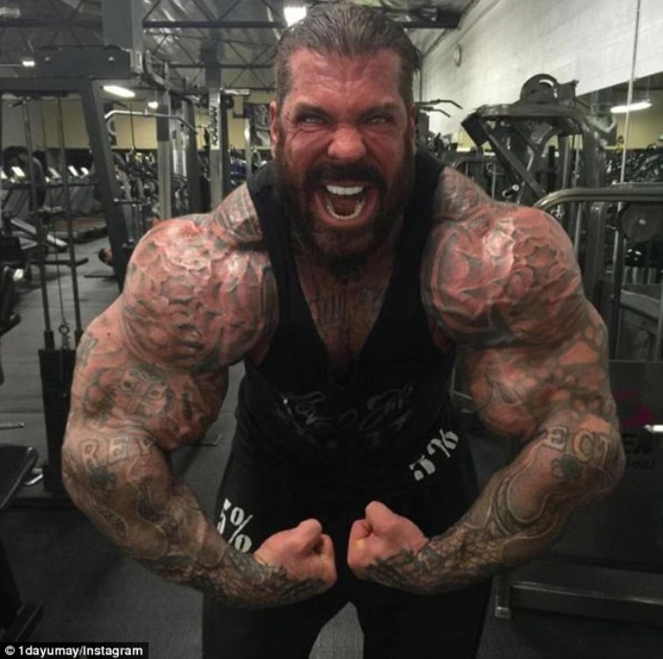 Đây là bức ảnh thật của Rich Piana, cố lực sĩ qua đời vì dùng chất kích thích tăng trưởng cơ bắp