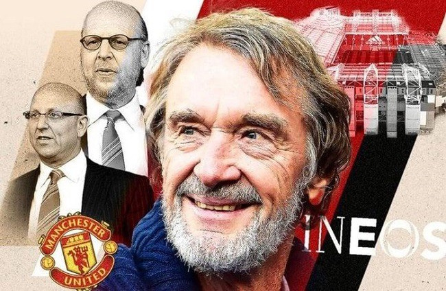 Đêm 24/12, Manchester United thông báo bán 25% cổ phần loại B cho ông Jim Ratcliffe.
