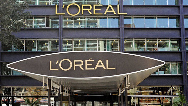 Đầu năm 2023, L&#39;Oreal mua lại thương hiệu Aesop của Australia (Ô-xtrây-li-a) với giá 2,5 tỷ USD. Đây là thương vụ mua bán - sáp nhập (M&amp;A) lớn nhất từ trước đến nay của hãng này.
