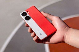 Ra mắt Vivo iQOO Neo 9 đỏ rực chào năm mới