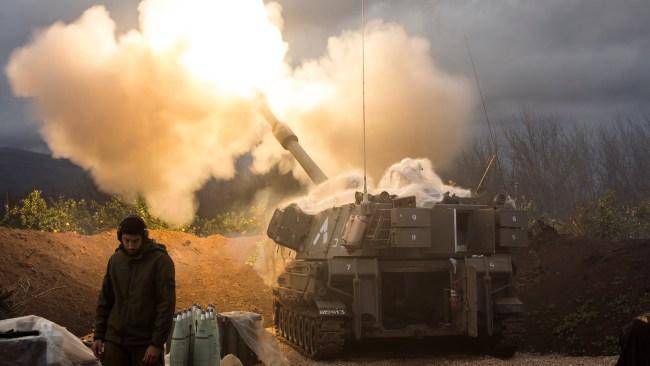 Israel huy động pháo binh yểm trợ trong chiến dịch trên bộ ở Lebanon. Ảnh minh họa. Nguồn:&nbsp;Amir Levy/Getty Images.