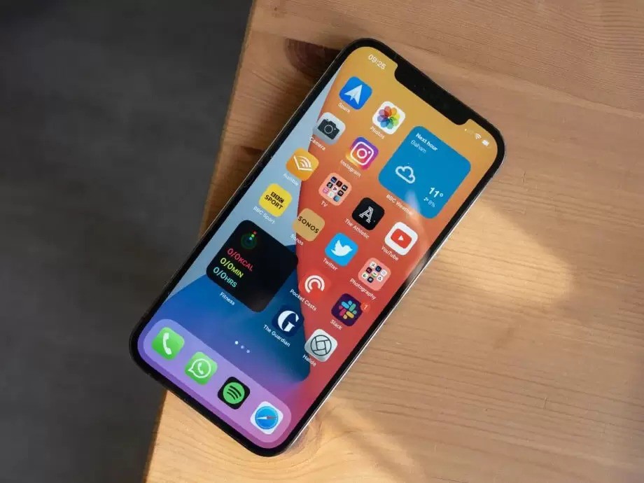 iPhone 11 and iPhone 12: Which one is better at the moment? - 6