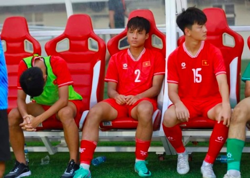 U16 Việt Nam thảm bại 0-5 trước Indonesia trong trận tranh hạng ba giải Đông Nam Á