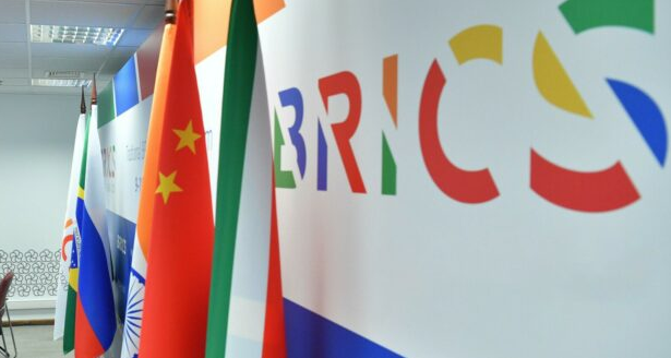 BRICS, ban đầu bao gồm Brazil, Nga, Ấn Độ, Trung Quốc và Nam Phi. Đầu năm 2024, nhóm này đã mở rộng với các thành viên mới tham gia bao gồm Ai Cập, Ethiopia, Iran và Các Tiểu Vương quốc Ả Rập Thống nhất (UAE). Nga giữ chức Chủ tịch luân phiên BRICS năm 2024 và sẽ tổ chức Hội nghị Thượng đỉnh ở Kazan vào tháng 10/2024. Ảnh: Tatar Congress