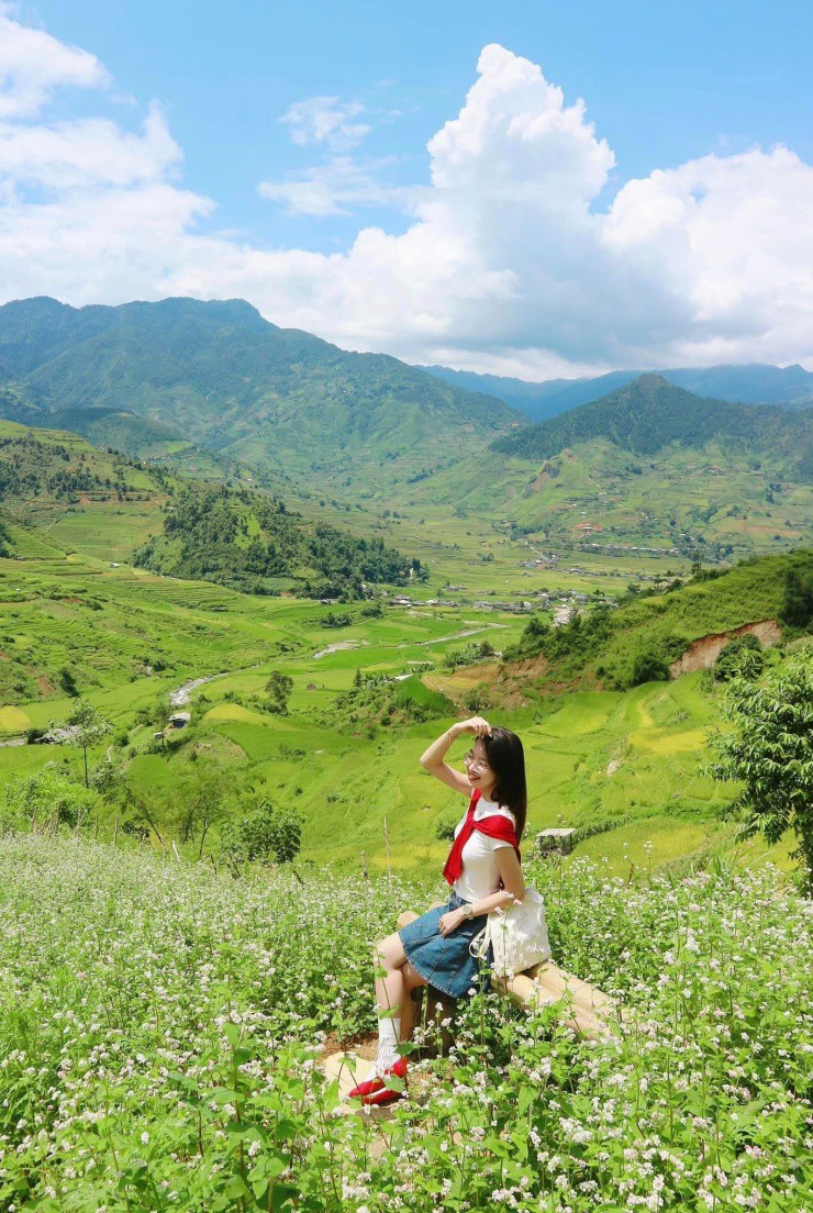 Những người yêu thích khám phá thiên nhiên và đam mê chụp ảnh không muốn bỏ qua cơ hội này để đến săn những bức ảnh thơ mộng của phong cảnh và con người vùng cao.