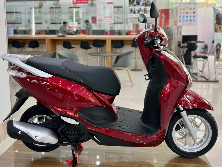 Giá xe Honda LEAD đầu tháng 10/2024, chênh vài trăm nghìn đồng - 5