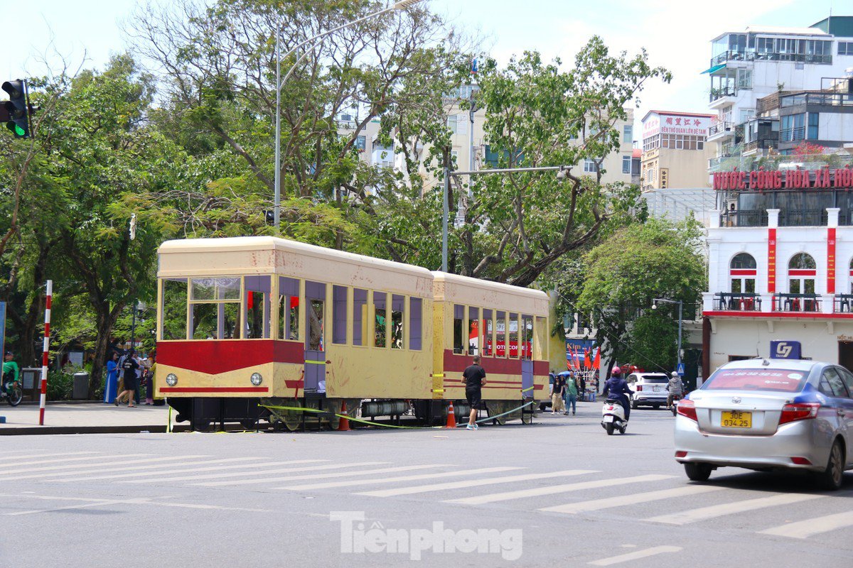 Vi vu Hà Nội dịp kỷ niệm 70 năm Giải phóng Thủ đô: Nhất định phải ghé Phố đi bộ - 2