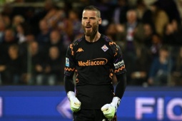 De Gea đẩy 2 quả phạt đền giúp Fiorentina thắng AC Milan, fan MU tiếc nuối