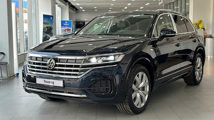 Xe "ế" Volkswagen Touareg bổ sung thêm phiên bản mới tại Việt Nam - 1