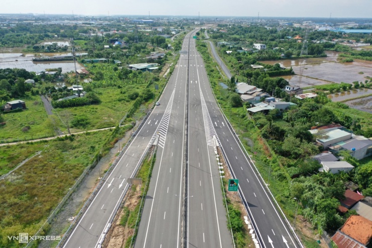 Cao tốc Bến Lức - Long Thành đoạn 4 km sắp thông xe, giải tỏa áp lực giao thông