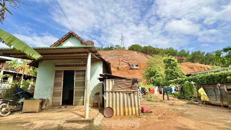 Chi Hàng Chục Tỷ Đồng 