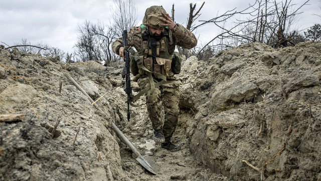 Binh lính Ukraine ở Donbass. (Nguồn: Getty Images)