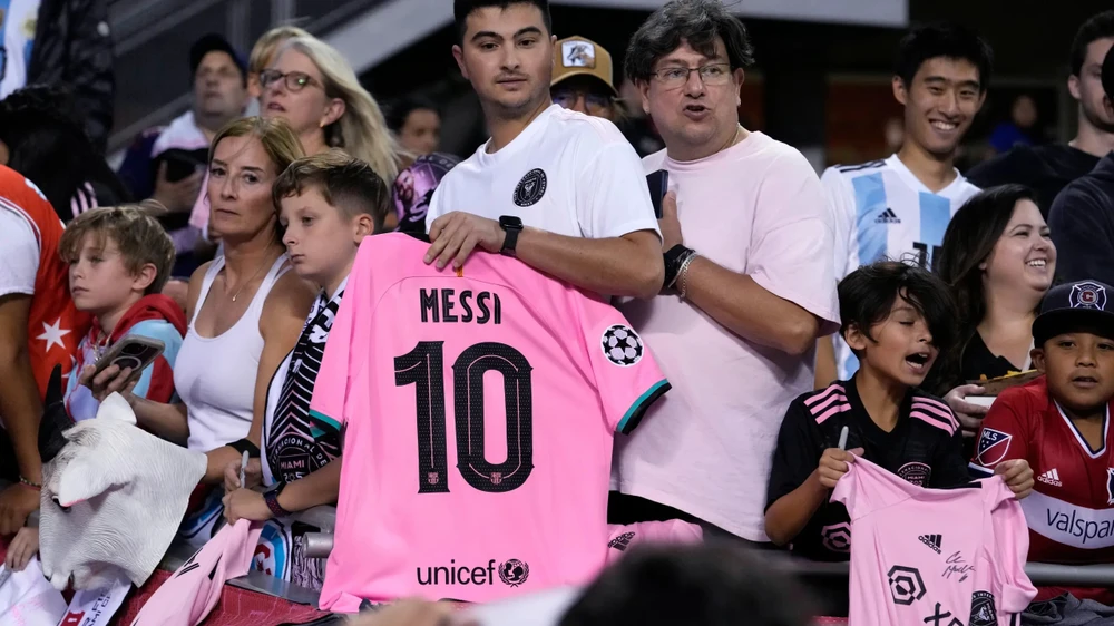 Những người hâm mộ Messi rất đông đảo ở Miami. Ảnh: GETTY.