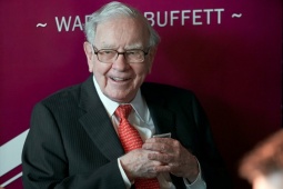 Tại sao Warren Buffett cho rằng "Chỉ mua những thứ mà bạn sẵn lòng giữ kể cả khi thị trường đóng cửa trong 10 năm"?