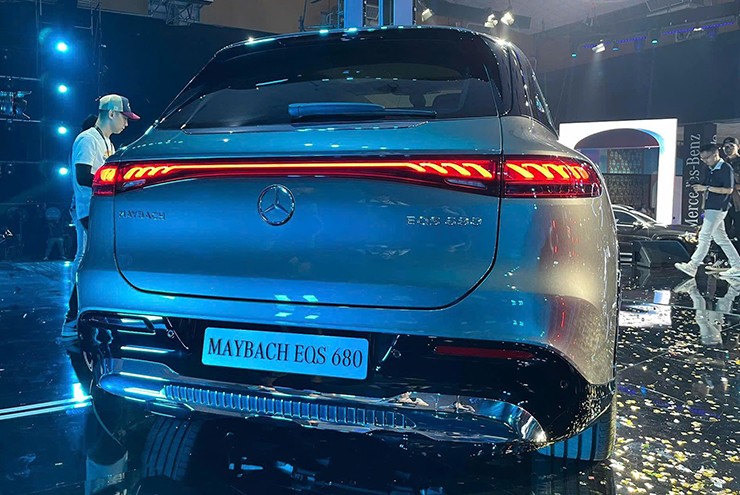 Xe điện Mercedes-Maybach EQS 680 SUV ra mắt tại Việt Nam, giá hơn 7,6 tỷ đồng - 2