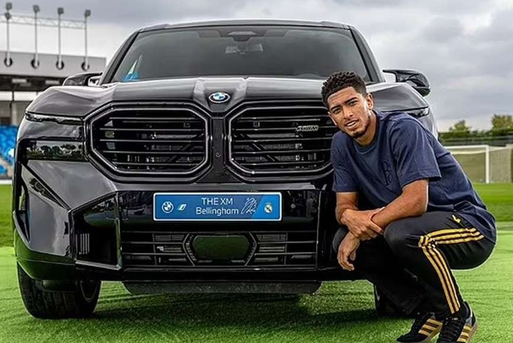 Dàn sao Real Madrid nhận xe BMW mới, Mbappe chọn XM - 4