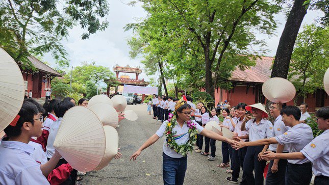 Võ Quang Phú Đức được chào đón nồng nhiệt.