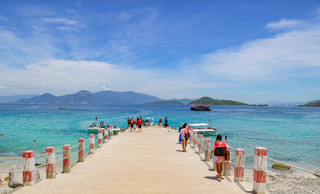 Ghé thăm bãi biển Nha Trang