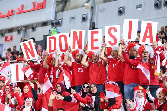 CĐV gây rối ở vòng loại World Cup 2026, Indonesia bị Bahrain đề nghị tước quyền đá sân nhà - 1