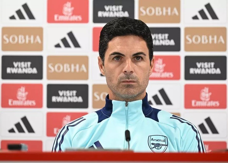 HLV Arteta phát biểu trong cuộc họp báo trước trận Arsenal gặp Bournemouth