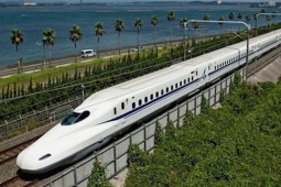 Bộ GTVT nêu lý do chọn làm tàu đường sắt tốc độ cao 350km/h thay vì 250km/h