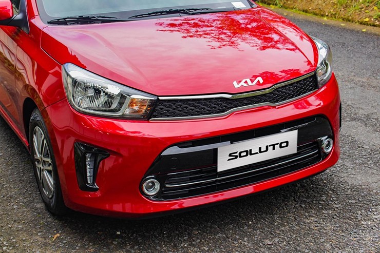 KIA Soluto có giá từ 386 triệu đồng, ưu đãi 50% lệ phí trước bạ