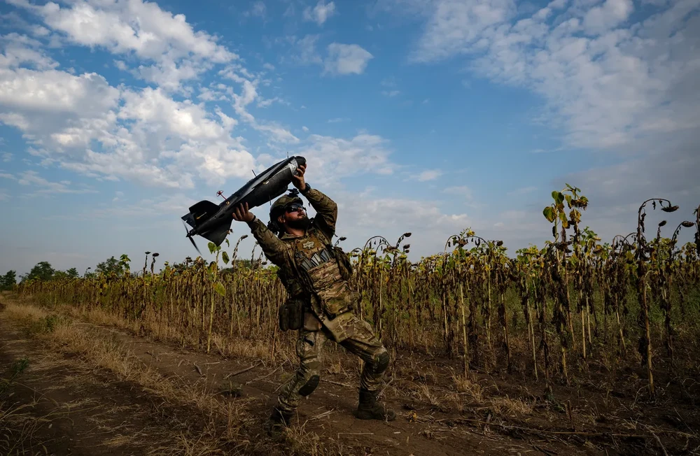 Binh sĩ Ukraine tham chiến tại tỉnh Zaporizhia (đông nam Ukraine). Ảnh: GETTY IMAGES