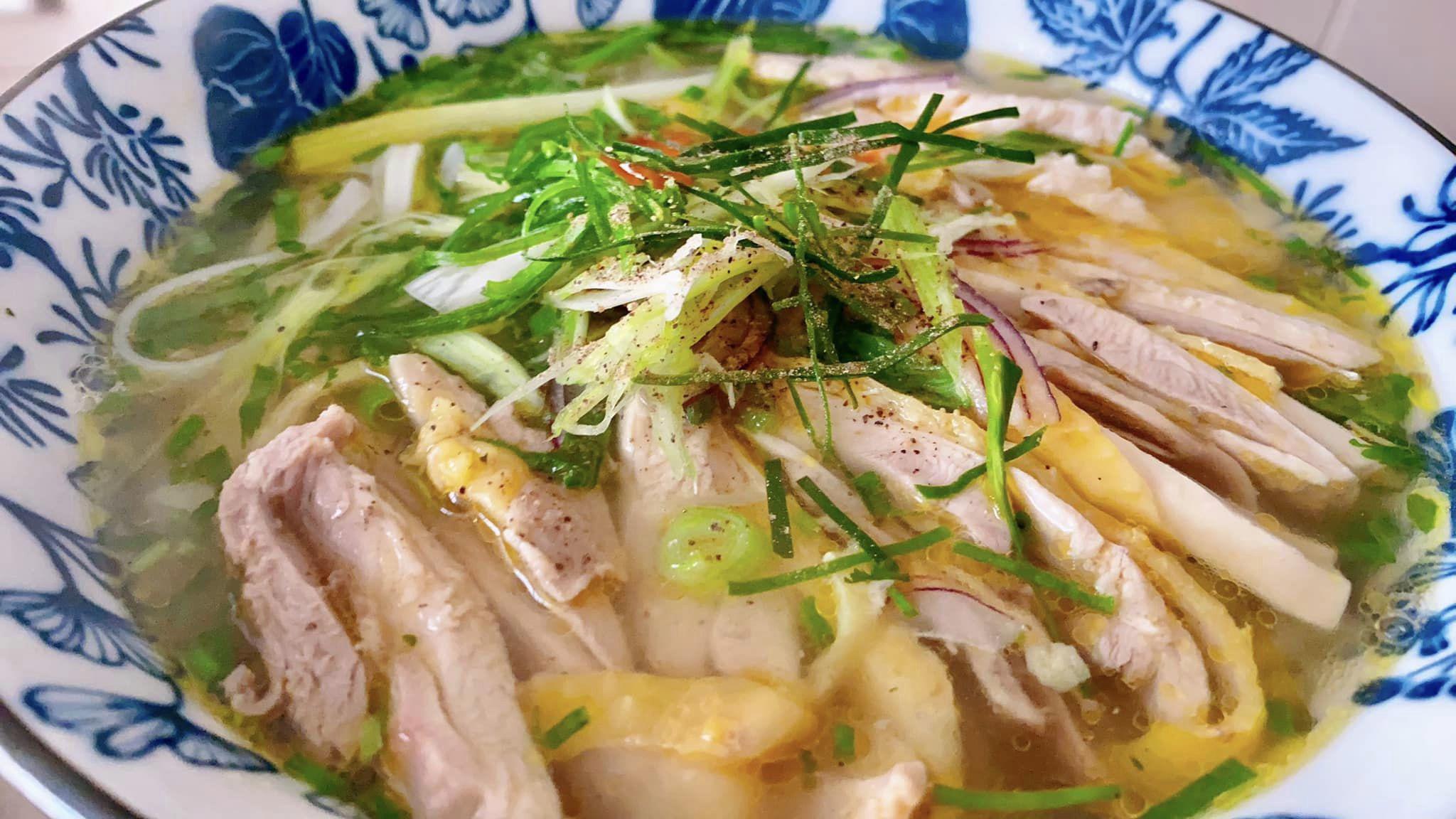 Phở gà