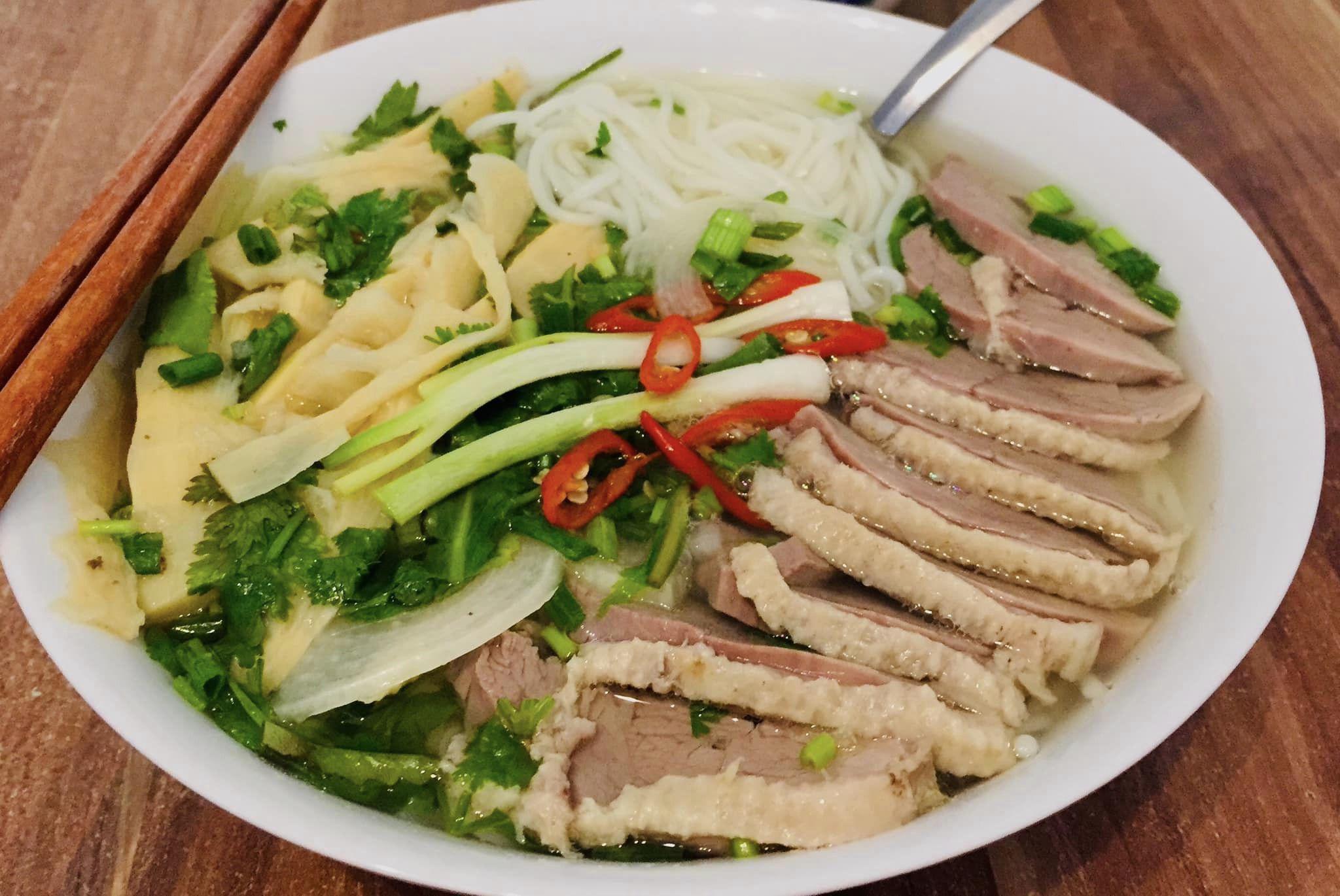 Bún măng vịt