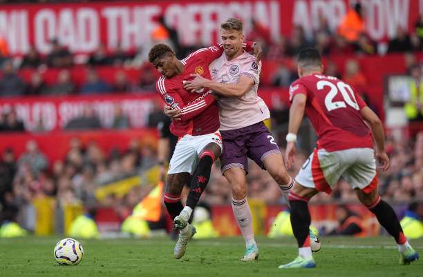 Rashford thể hiện bộ mặt tích cực nhất trong 2 năm qua trước Brentford