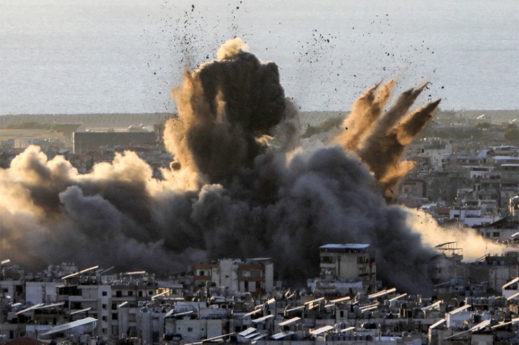 Một vụ nổ ở Lebanon do đòn không kích của Israel. Ảnh: GettyImages