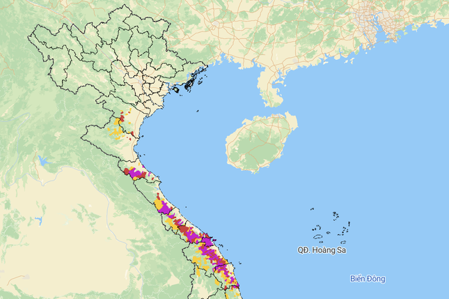 Miền Bắc đón không khí lạnh, miền Trung mưa lớn giảm cường độ, nguy cơ lũ quét, sạt lở đất ở miền Trung rất cao