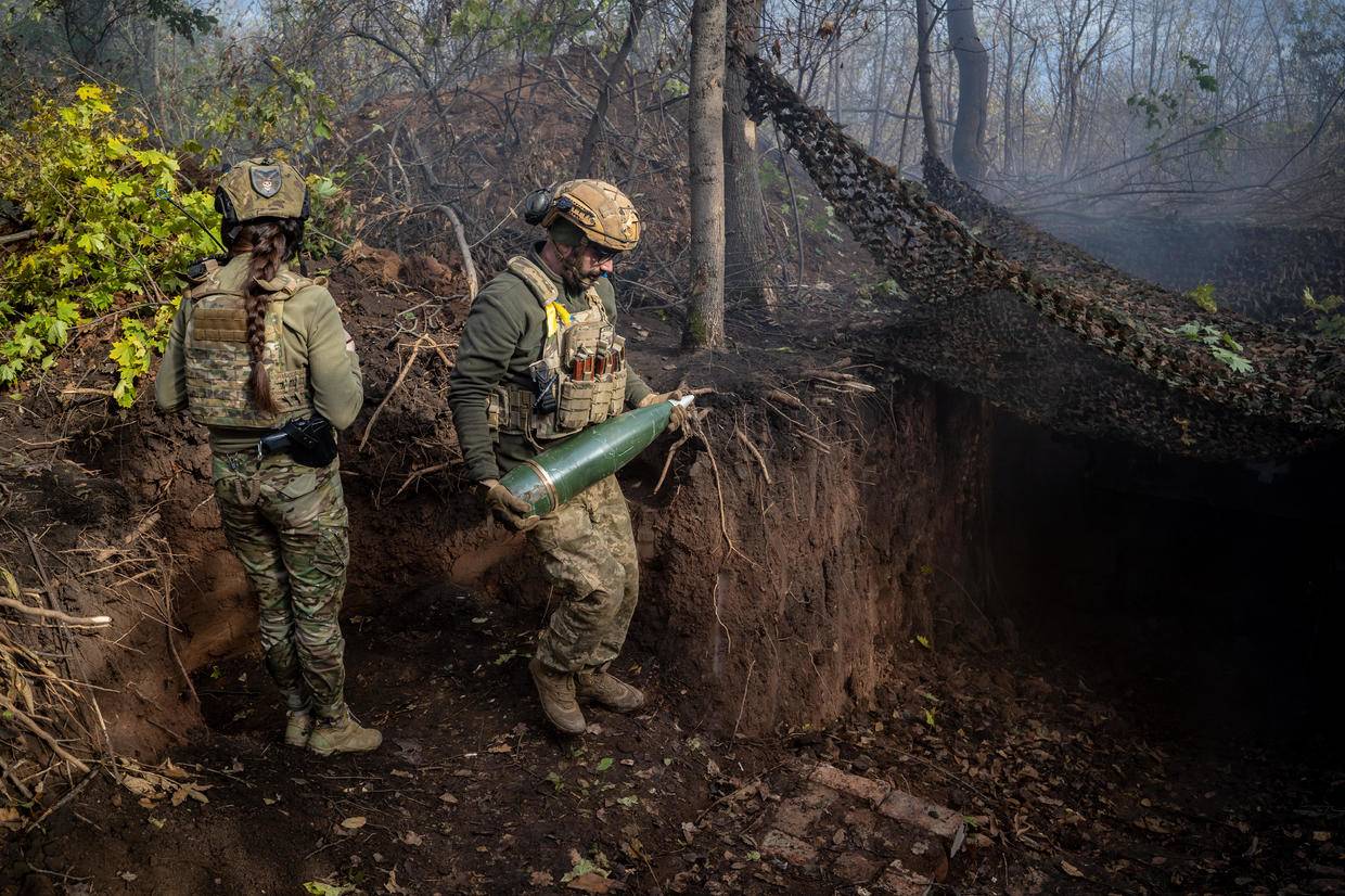 Binh sĩ Ukraine chiến đấu ở tiền tuyến vùng Donetsk vào ngày 21/10/2024. Ảnh: Anadolu Agency.