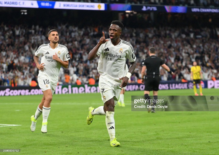 Vinicius lập hat-trick giúp Real ngược dòng ngoạn mục