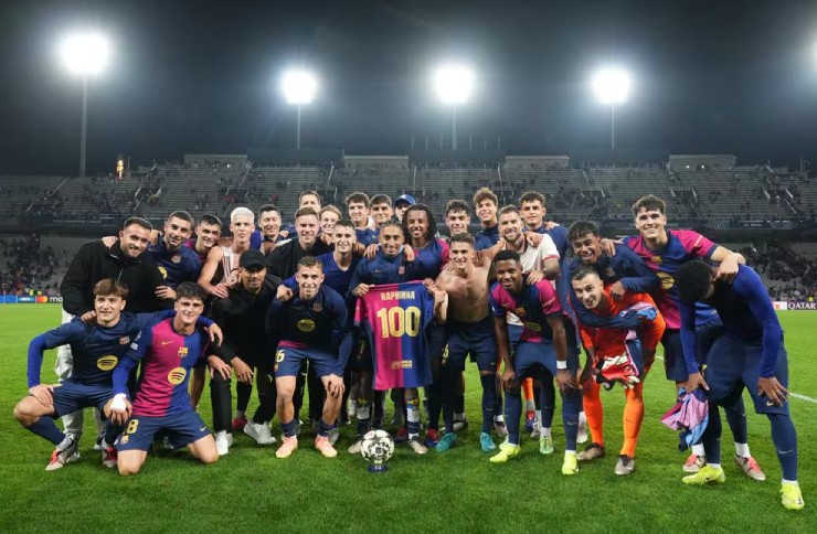 Raphinha có trận đấu thứ 100 cùng Barca theo cách ngọt ngào