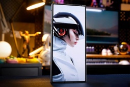 Red Magic 10 Ultra sắp ra mắt với màn hình lớn hơn 7 inch, pin 7.000 mAh