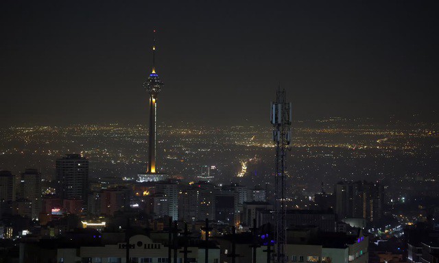 Tehran vào sáng sớm ngày 26-10 sau cuộc không kích của Israel vào các địa điểm quân sự. Ảnh: EPA