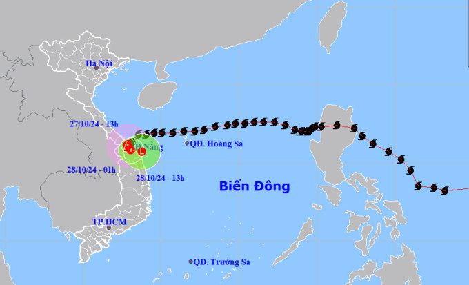 Bão vào Thừa Thiên Huế - Đà Nẵng, giật đổ hàng loạt cây xanh - 1