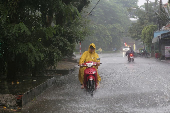 Bão Trà Mi vào Thừa Thiên Huế - Đà Nẵng - 21