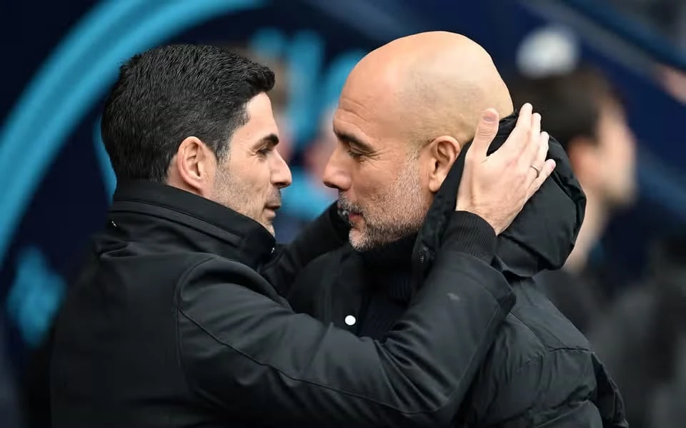 Arteta từng là trợ lý của Pep Guardiola nhưng lối đá của Arsenal không như phong cách tấn công như Man City. Ảnh: GETTY.