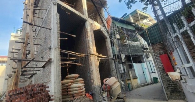 Vợ chồng trẻ choáng váng với đà tăng của giá nhà đất