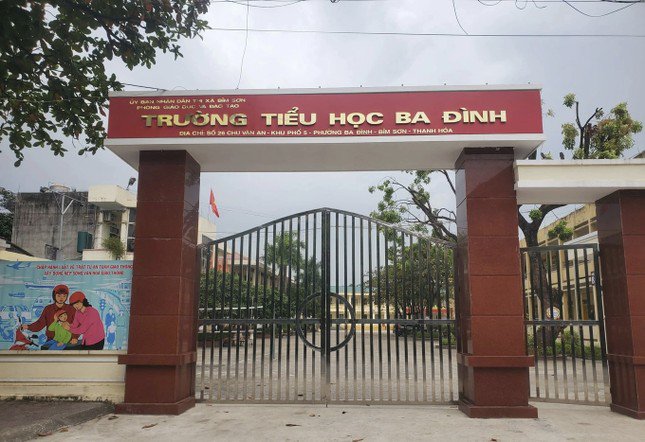 Trường tiểu học Ba Đình (thị xã Bỉm Sơn, Thanh Hoá), nơi xảy ra sự việc