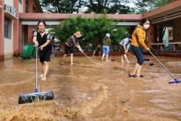 Hậu quả lũ lụt kinh hoàng: Phước Tân oằn mình trong bùn và mất mát