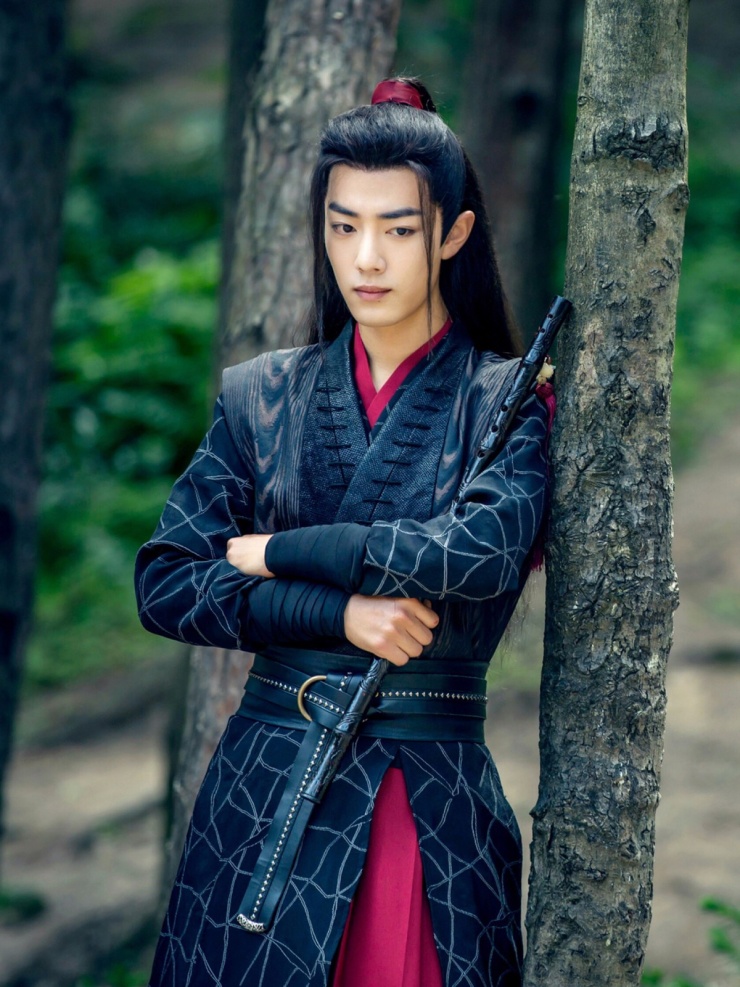 Cụm từ khóa "Tiêu Chiến Anh hùng xạ điêu: Hiệp chi đại giả" thu hút 7,3 tỷ lượt xem trên mạng xã hội Weibo và hơn 140 triệu bình luận. Trên trang Finance Sina, đại diện nhà sản xuất nói: "Từ khi công bố diễn viên chính, lượt tìm kiếm bộ phim và độ hot của tác phẩm, mọi người đều dễ dàng nhìn thấy. Tiêu Chiến và nữ chính Trang Đạt Phi (đóng Hoàng Dung) sẽ thể hiện hình tượng nhân vật độc đáo, chưa từng thấy trên màn ảnh".