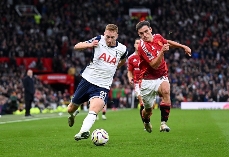 Tottenham đánh bại MU 3-0 ngay tại Old Trafford&nbsp;ở vòng 6 Ngoại hạng Anh hôm 29/9