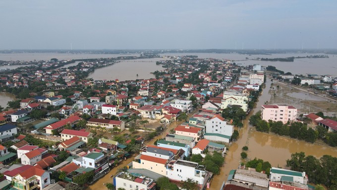 Đêm kinh hoàng bám cột điện giữa lũ: Ông nông dân kỳ diệu thoát nạn