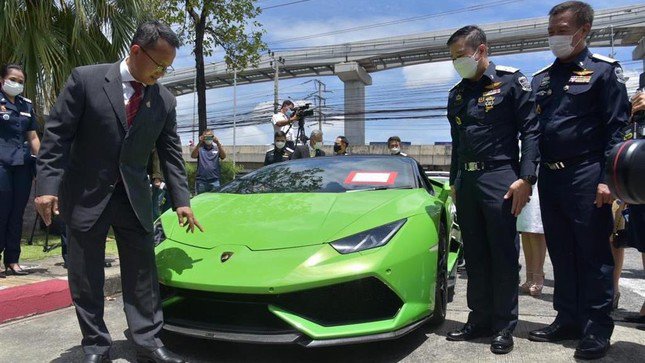 Chiếc Lamborghini Huracán Spyder được cảnh sát Thái Lan tìm thấy tại một phòng trưng bày thuộc khu công nghiệp ở Bangkok. Ảnh: DSI Thái Lan.